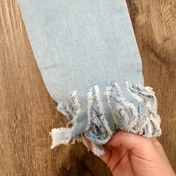 Custom hand-painted jeans - Picture 12 of 13